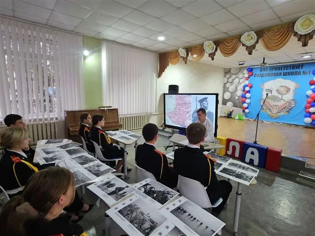 В Скадовске открылась новая серия занятий, посвящённых борьбе с нацизмом