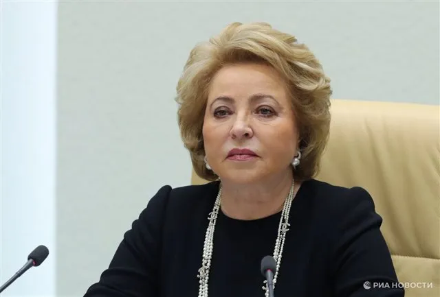 Матвиенко заявила, что РАН обеспечивает высокое качество учебников через экспертизу